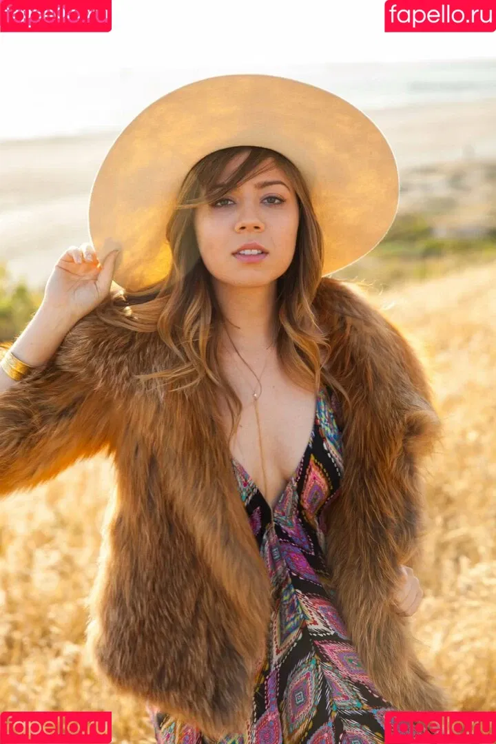 Jennette McCurdy Onlyfans Photo Gallery 
