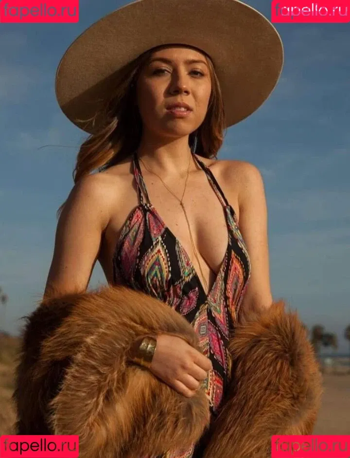 Jennette McCurdy Onlyfans Photo Gallery 