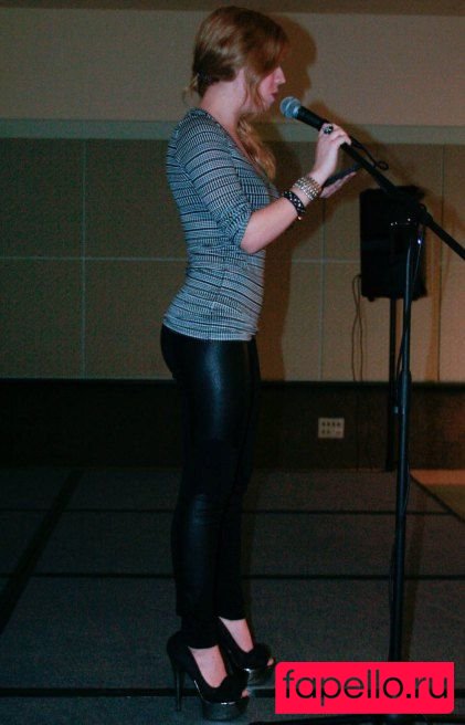 Jennette McCurdy Onlyfans Photo Gallery 