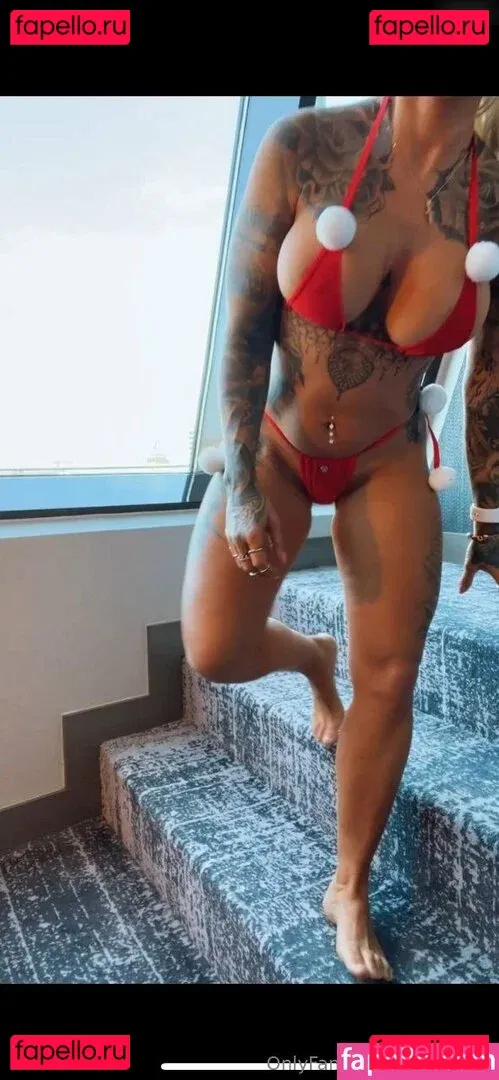 Nadine Schmied Onlyfans Photo Gallery 