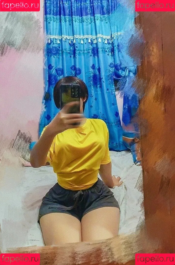 R1_021 Onlyfans Photo Gallery 