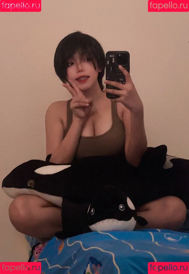 R1_021 Onlyfans Photo Gallery 