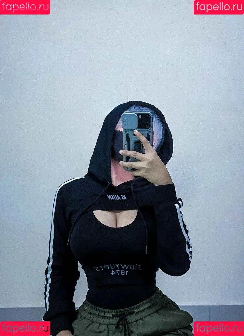 R1_021 Onlyfans Photo Gallery 