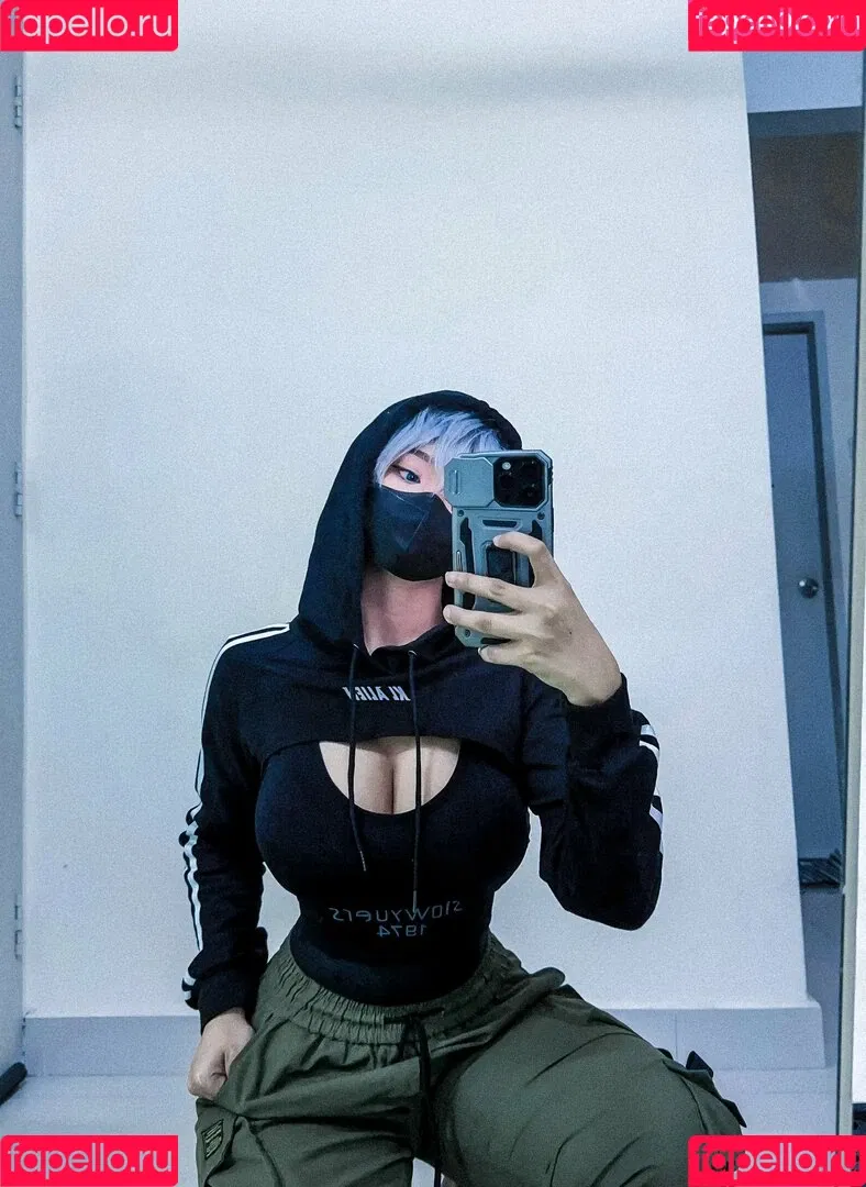 R1_021 Onlyfans Photo Gallery 