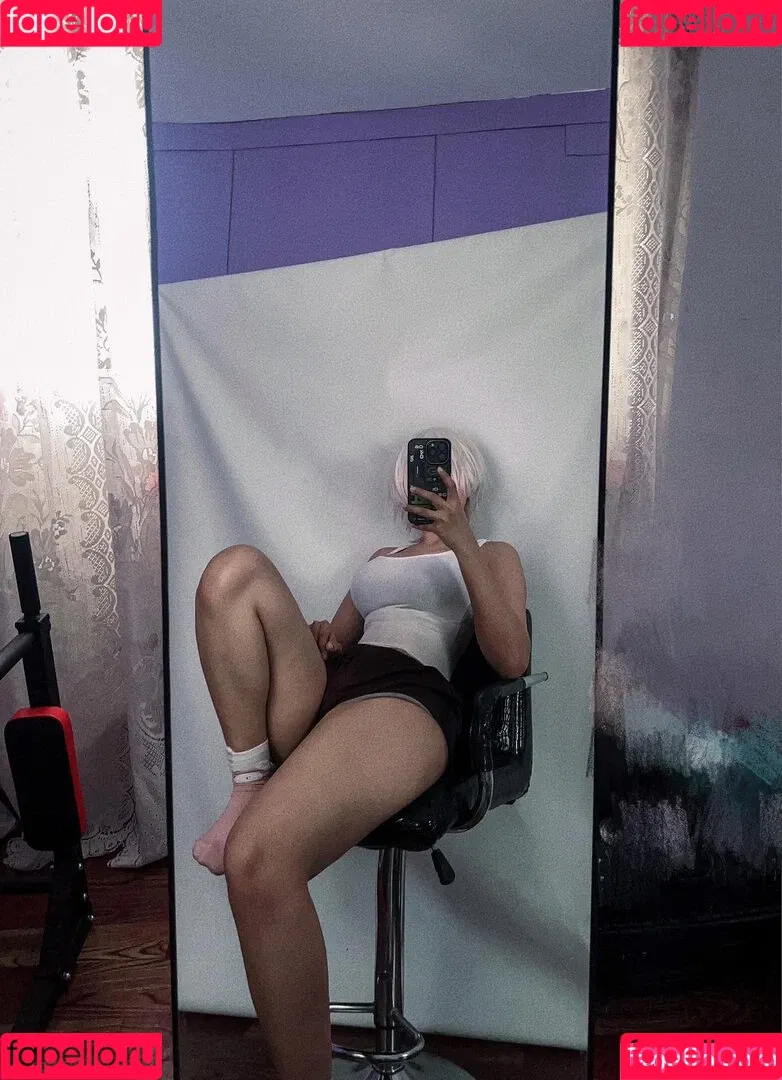 R1_021 Onlyfans Photo Gallery 