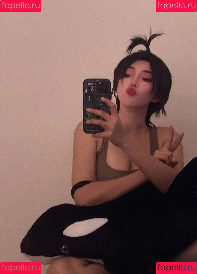 R1_021 Onlyfans Photo Gallery 