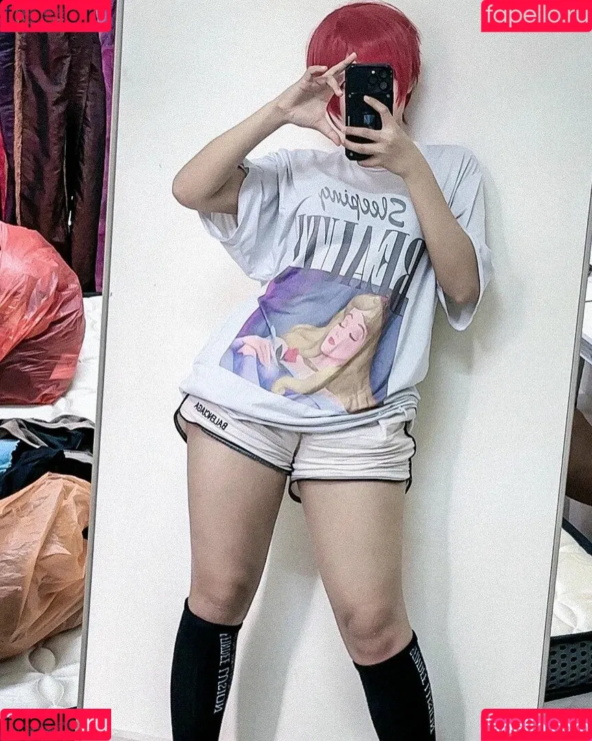 R1_021 Onlyfans Photo Gallery 