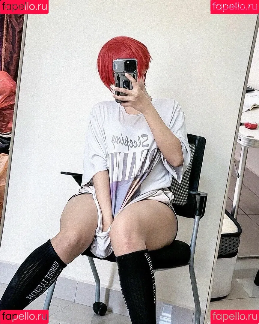 R1_021 Onlyfans Photo Gallery 