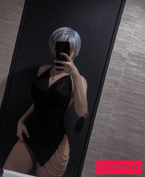 R1_021 Onlyfans Photo Gallery 