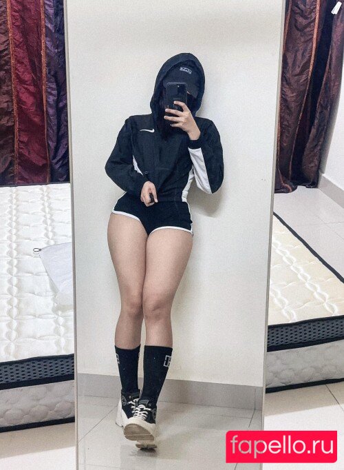 R1_021 Onlyfans Photo Gallery 