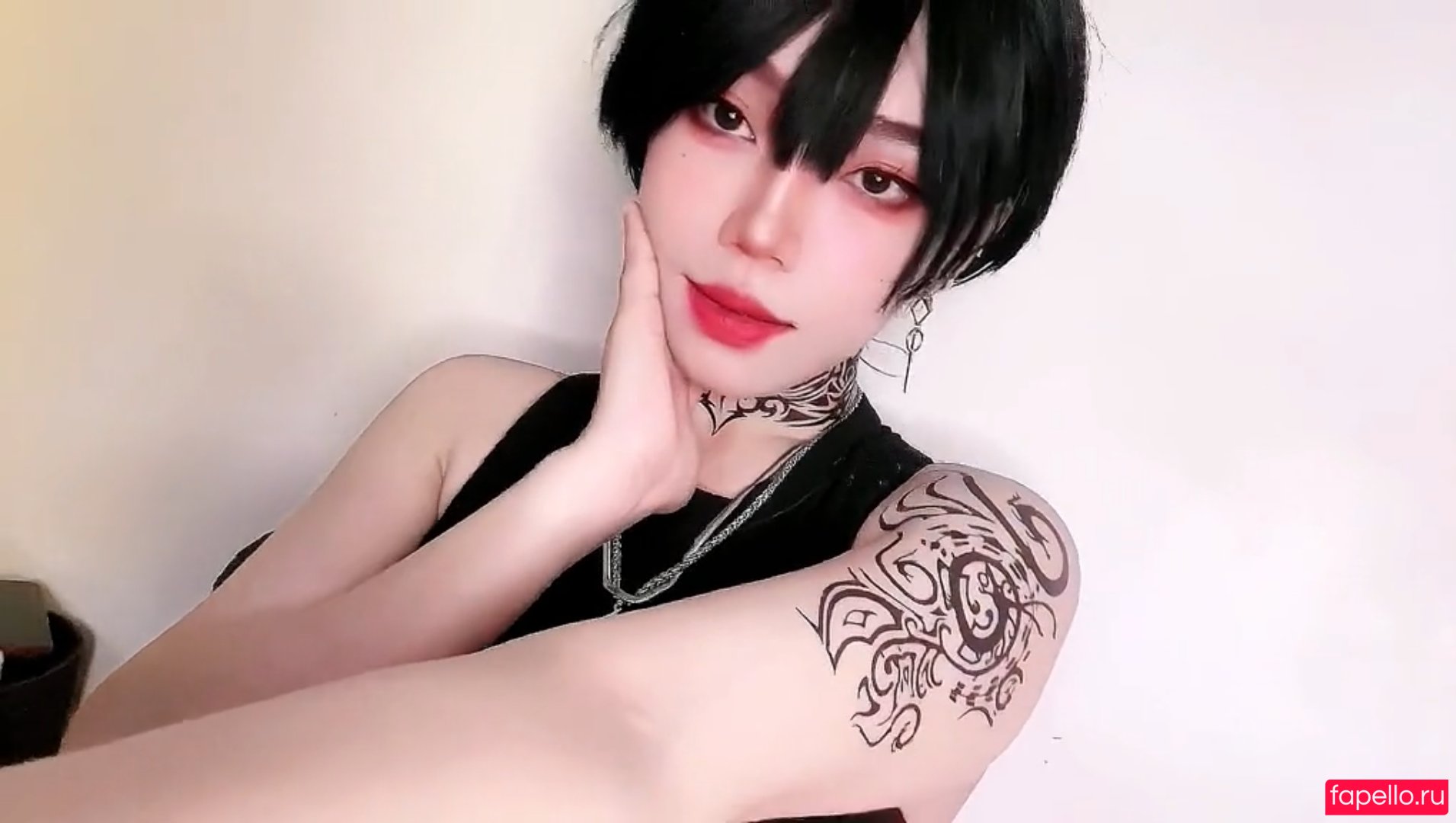 R1_021 Onlyfans Photo Gallery 