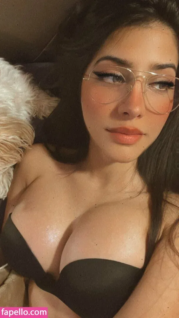 Daniela Azuaje Onlyfans Photo Gallery 