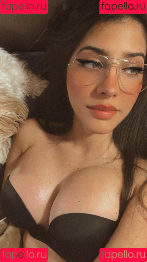 Daniela Azuaje Onlyfans Photo Gallery 