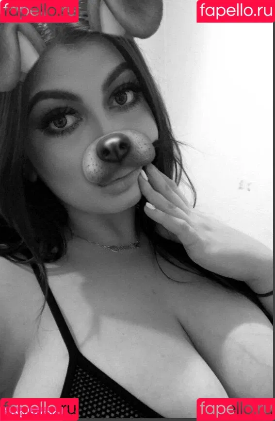 Anahit Abeshyan Onlyfans Photo Gallery 