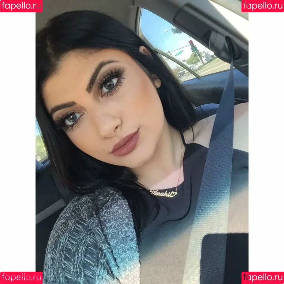 Anahit Abeshyan Onlyfans Photo Gallery 