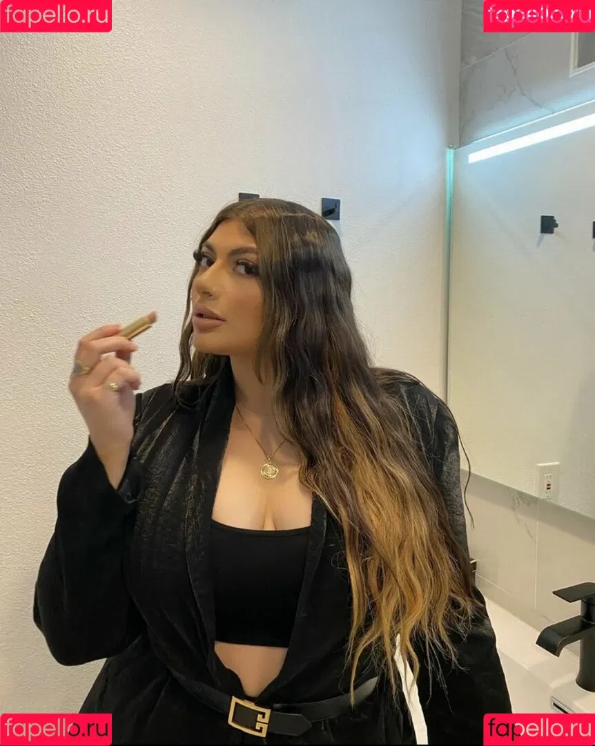Anahit Abeshyan Onlyfans Photo Gallery 