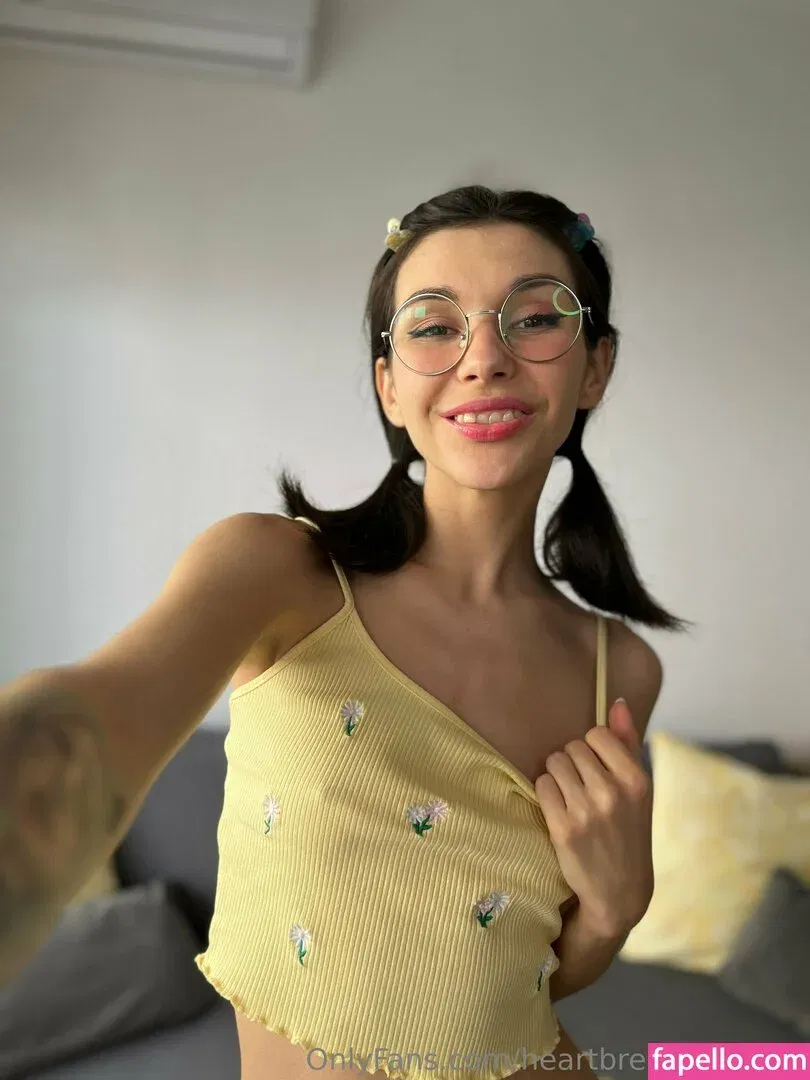 heartbreakingjenny Onlyfans Photo Gallery 