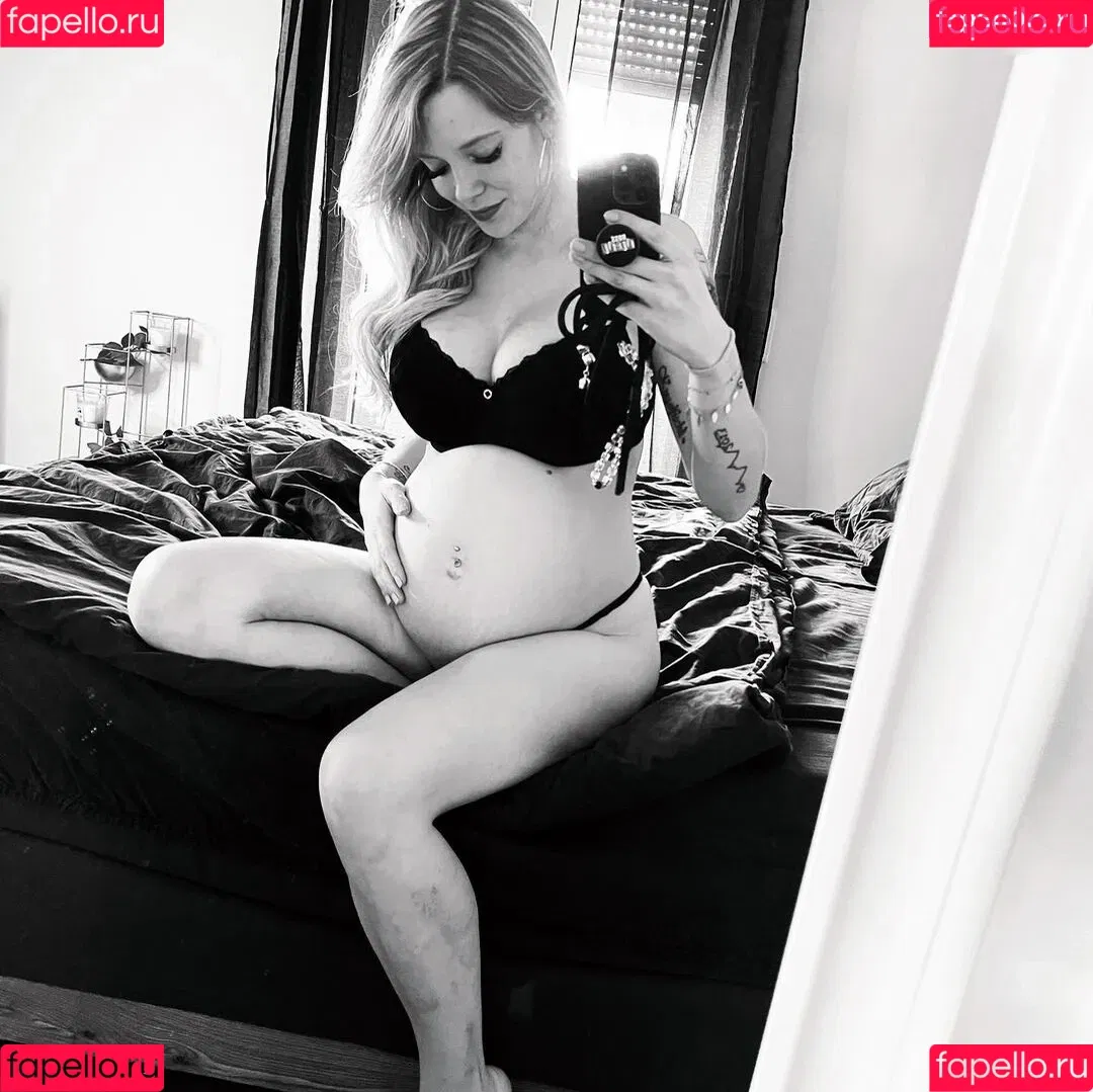 Anne Wünsche Onlyfans Photo Gallery 