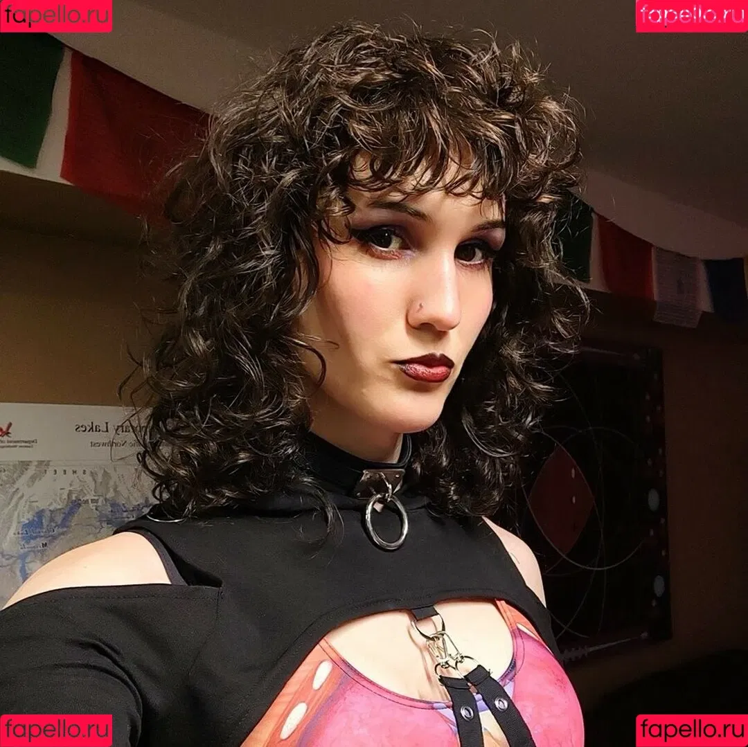 Kodama Grey Onlyfans Photo Gallery 