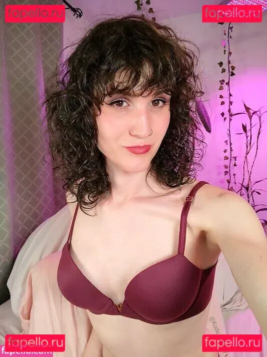 Kodama Grey Onlyfans Photo Gallery 