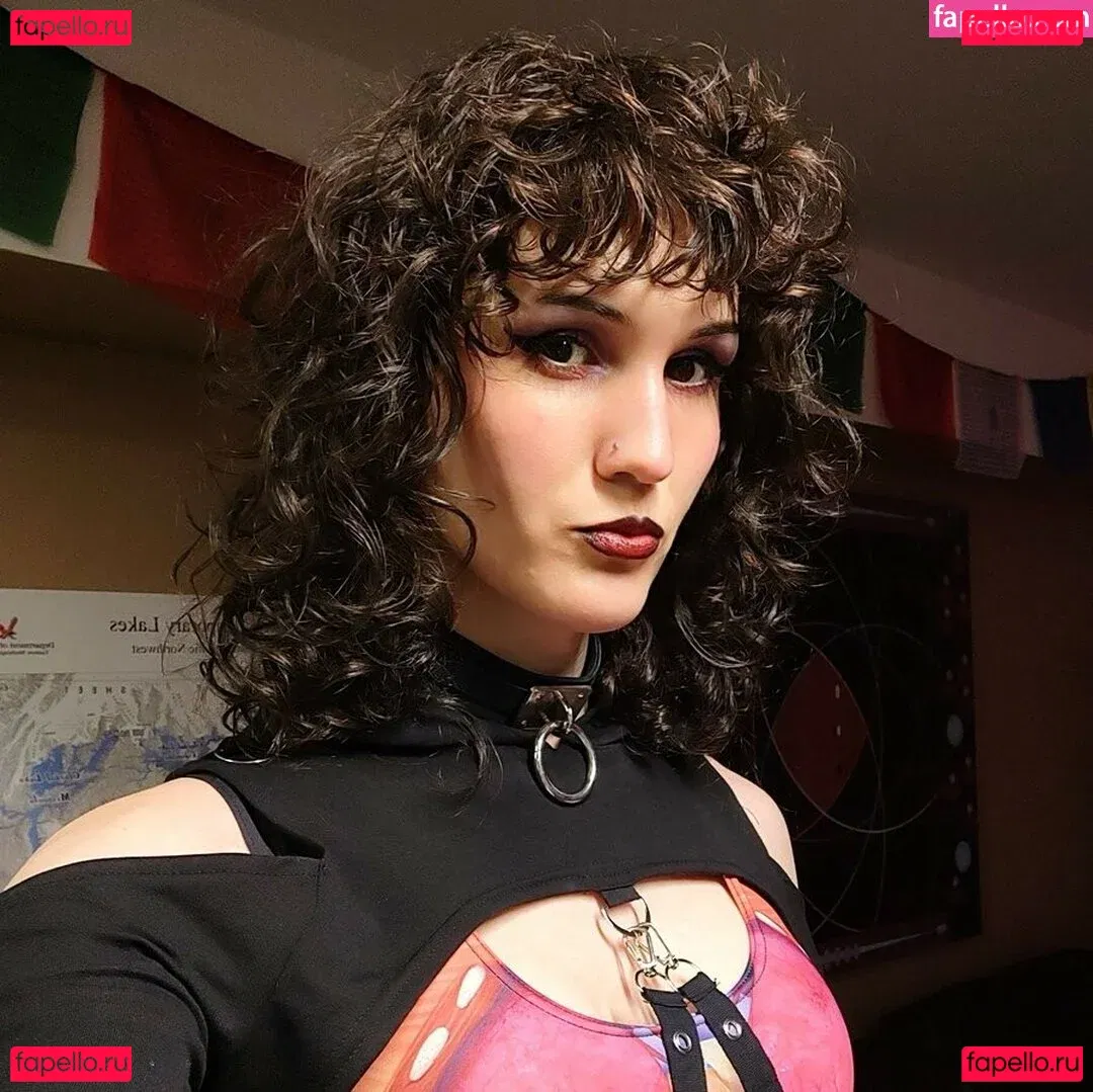 Kodama Grey Onlyfans Photo Gallery 