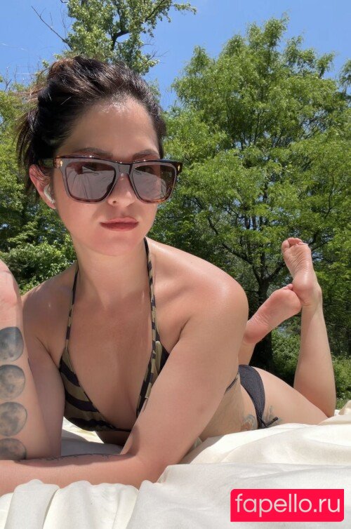 Cait Tootil Nude Onlyfans Photo 3