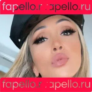 Aria Theariaelle Onlyfans Photo Gallery 