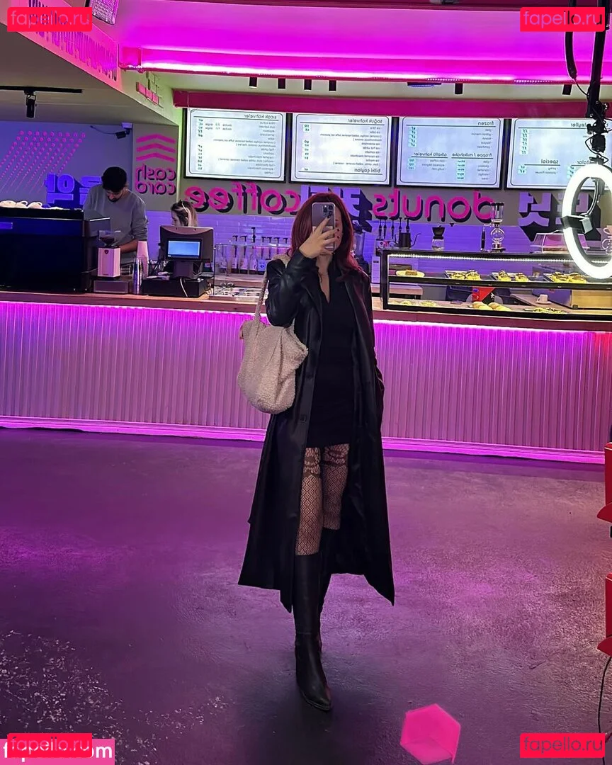 ozbassak Onlyfans Photo Gallery 