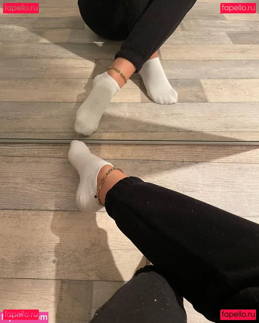 emiliaaa.rose Onlyfans Photo Gallery 