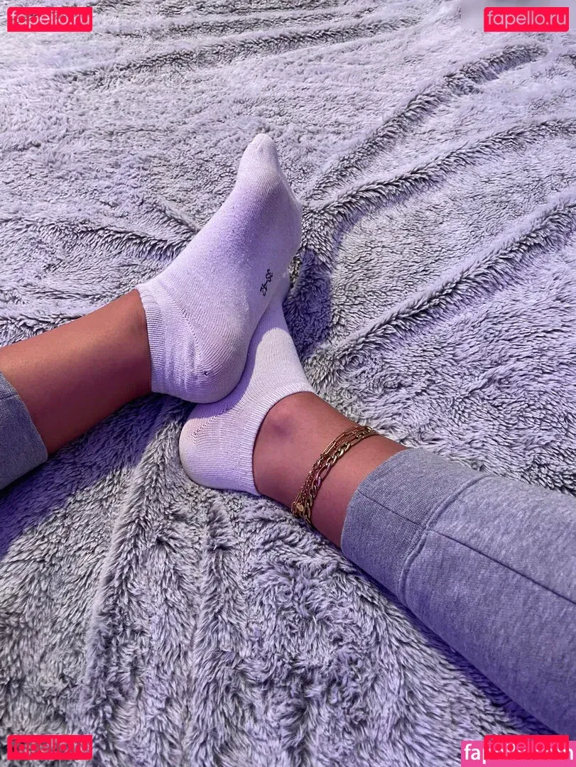 emiliaaa.rose Onlyfans Photo Gallery 