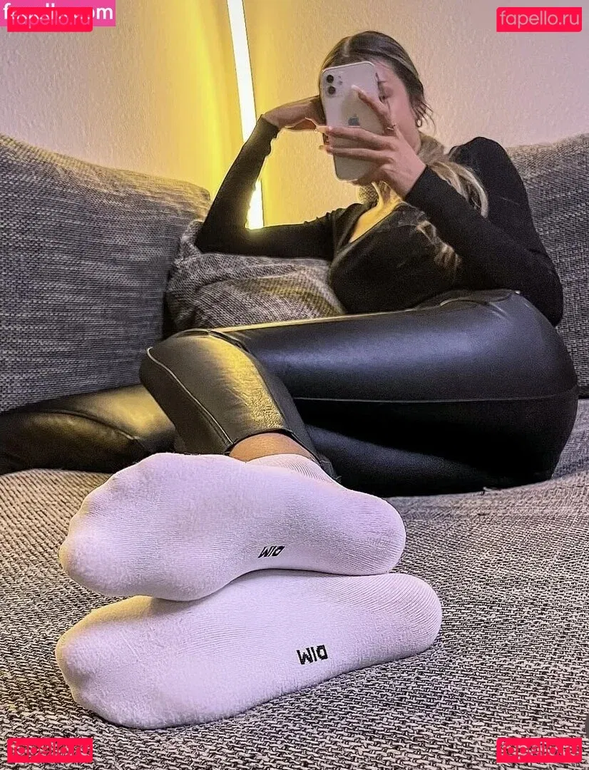 emiliaaa.rose Onlyfans Photo Gallery 