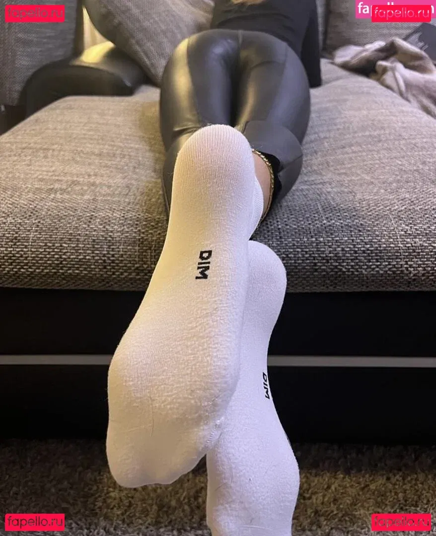 emiliaaa.rose Onlyfans Photo Gallery 