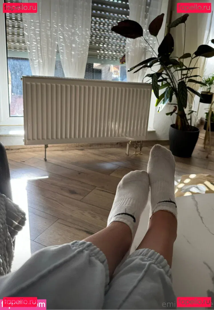 emiliaaa.rose Onlyfans Photo Gallery 