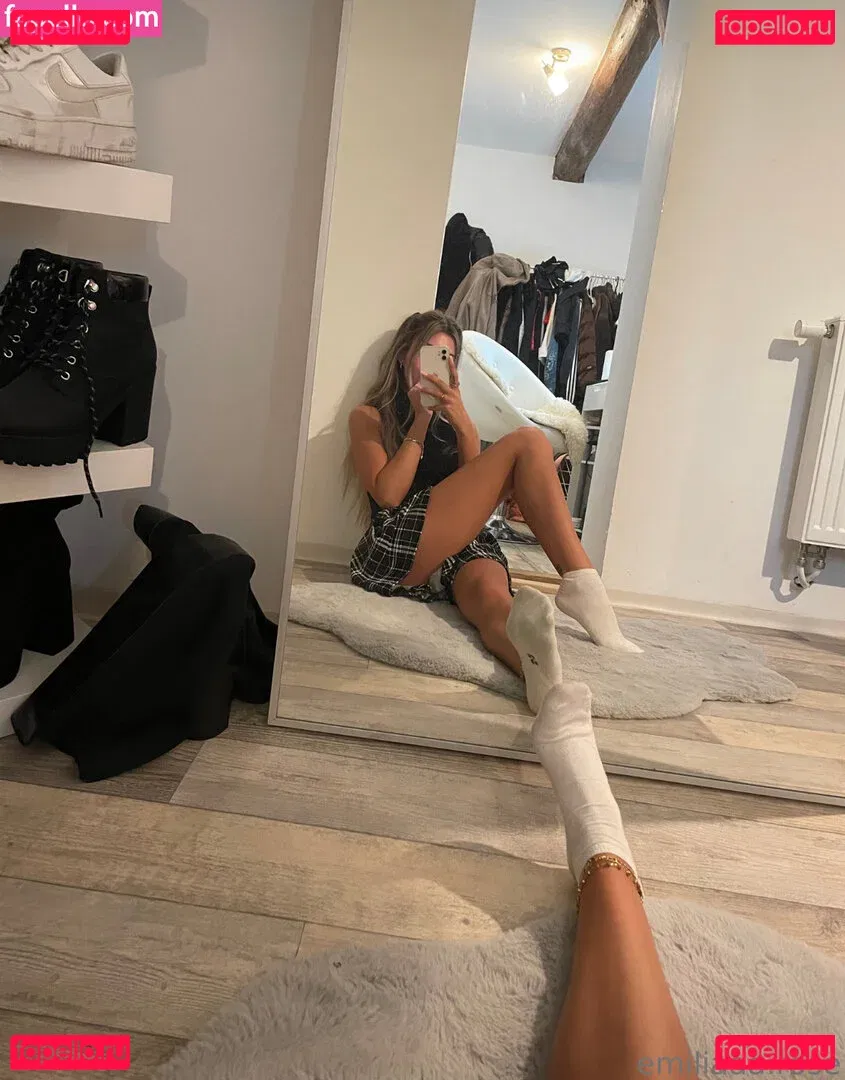 emiliaaa.rose Onlyfans Photo Gallery 