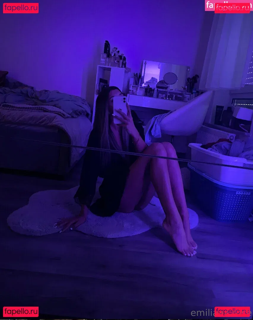 emiliaaa.rose Onlyfans Photo Gallery 