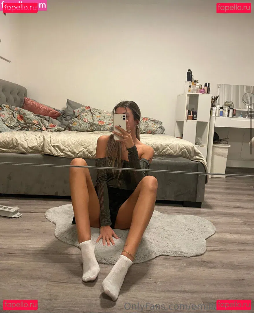 emiliaaa.rose Onlyfans Photo Gallery 