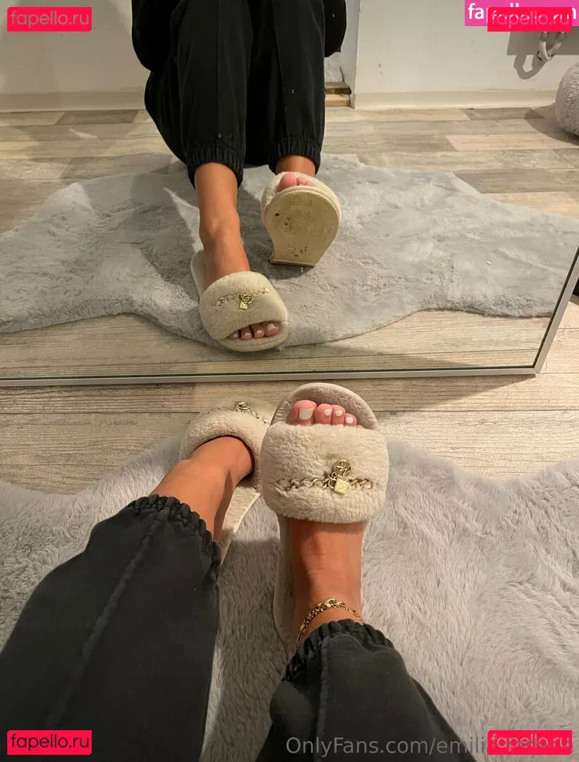 emiliaaa.rose Onlyfans Photo Gallery 