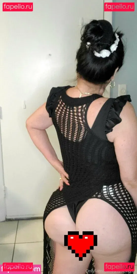 Evelyn Alvarez Onlyfans Photo Gallery 