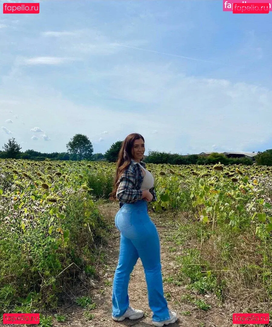 Caroline Hobday Onlyfans Photo Gallery 