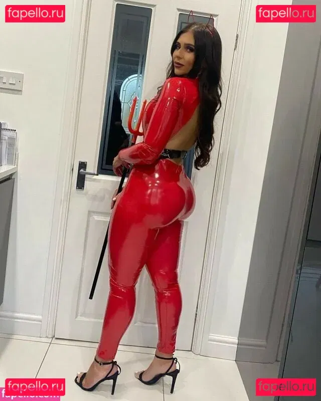 Caroline Hobday Onlyfans Photo Gallery 