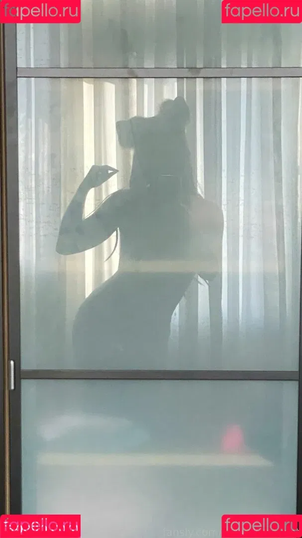 Strawbussycat Onlyfans Photo Gallery 