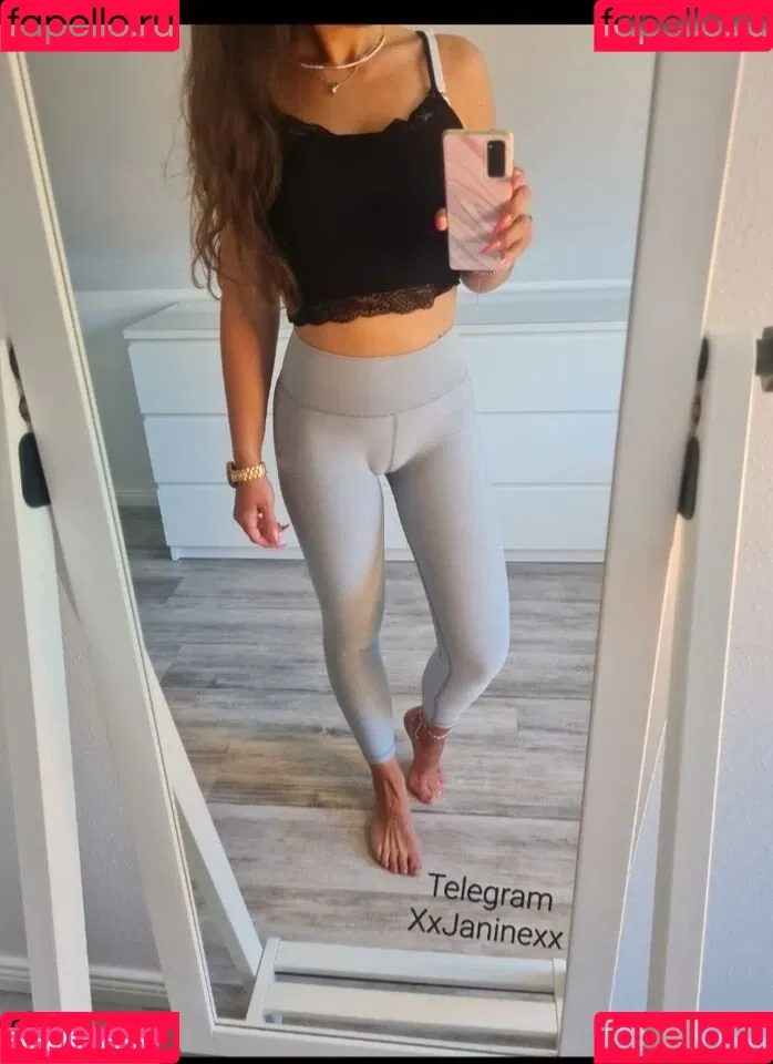 Vinted/eBay Onlyfans Photo Gallery 