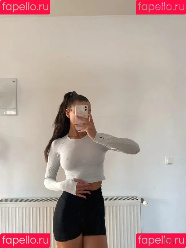 Vinted/eBay Onlyfans Photo Gallery 