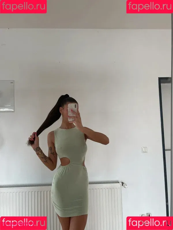 Vinted/eBay Onlyfans Photo Gallery 