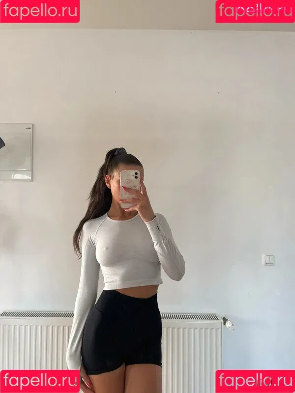 Vinted/eBay Onlyfans Photo Gallery 