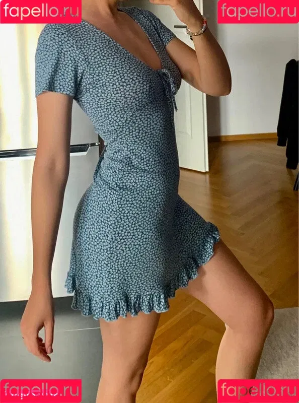 Vinted/eBay Onlyfans Photo Gallery 