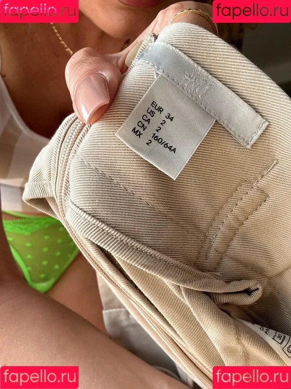 Vinted/eBay Onlyfans Photo Gallery 