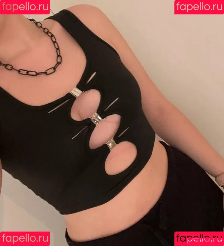 Vinted/eBay Onlyfans Photo Gallery 