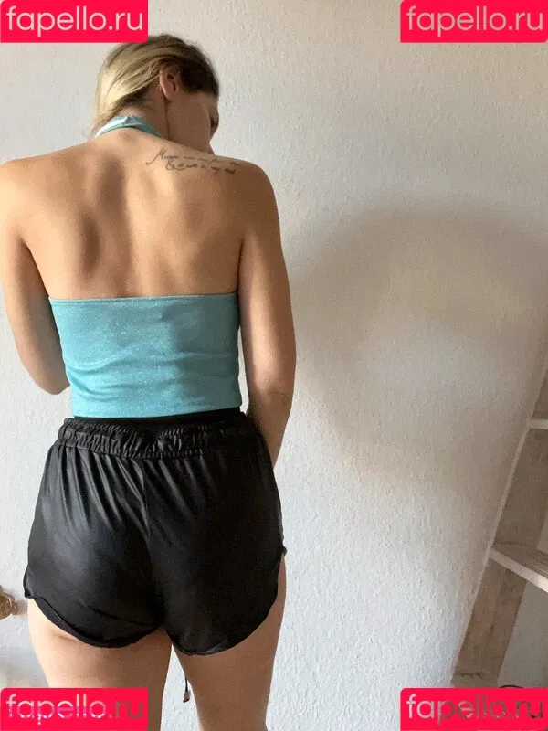 Vinted/eBay Onlyfans Photo Gallery 