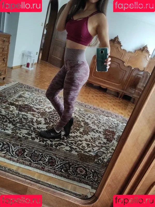Vinted/eBay Onlyfans Photo Gallery 